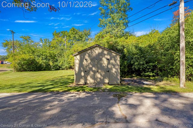 71 Michelson Road, Rochester Hills, MI 48307