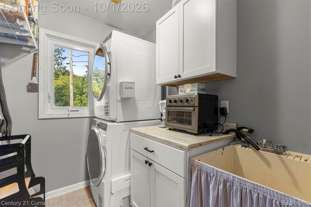 71 Michelson Road, Rochester Hills, MI 48307