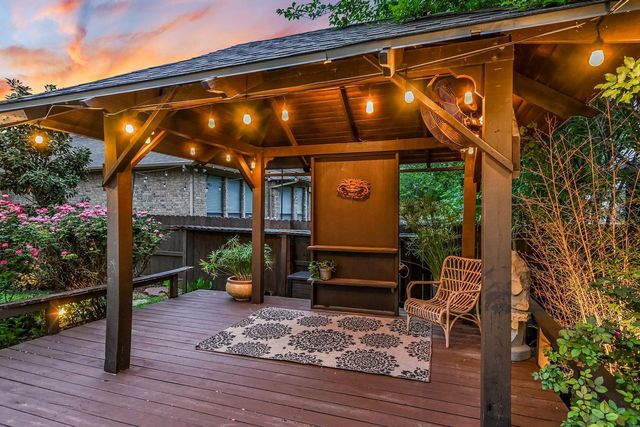 2417 Turtle Mountain BND, Austin, TX 78748