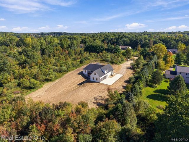 1818 Hidden Lake Trail, Brandon Charter Township, MI 48462