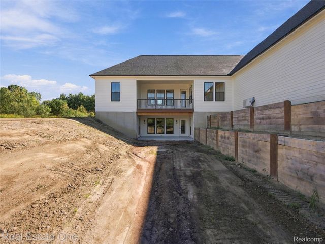 1818 Hidden Lake Trail, Brandon Charter Township, MI 48462