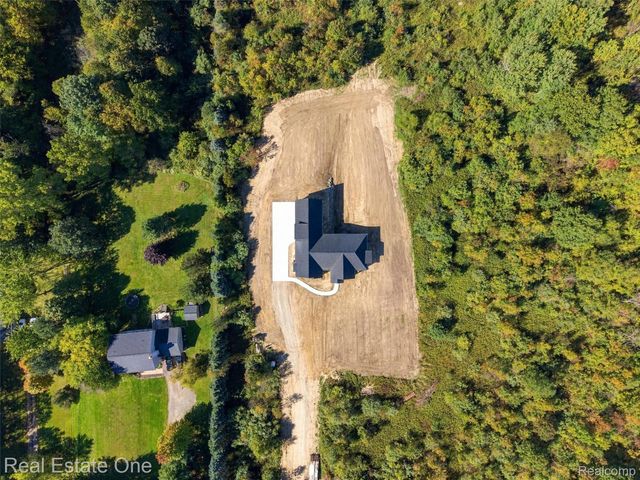 1818 Hidden Lake Trail, Brandon Charter Township, MI 48462