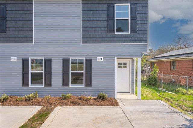 907 Rochester Drive B, Fayetteville, NC 28305