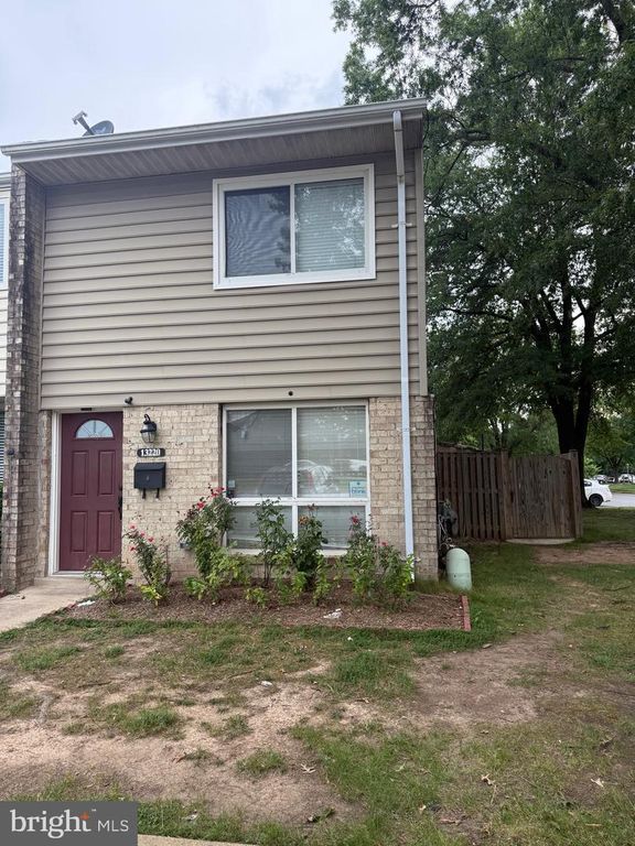13220 POENER PL, Herndon, VA 20170
