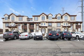 303 Michaels Court, Woodbridge Proper, NJ 07095