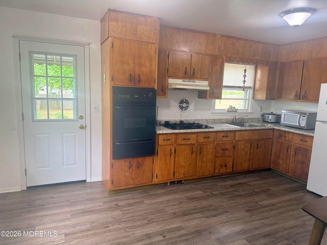 119-121 Maple Avenue, Eatontown, NJ 07724