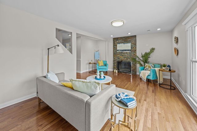 777 Lake Frances Drive, Charleston, SC 29412