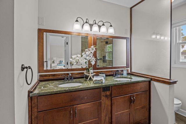 777 Lake Frances Drive, Charleston, SC 29412