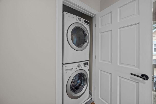 777 Lake Frances Drive, Charleston, SC 29412