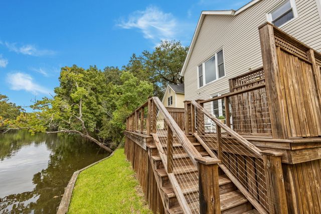 777 Lake Frances Drive, Charleston, SC 29412