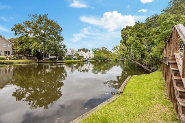 777 Lake Frances Drive, Charleston, SC 29412