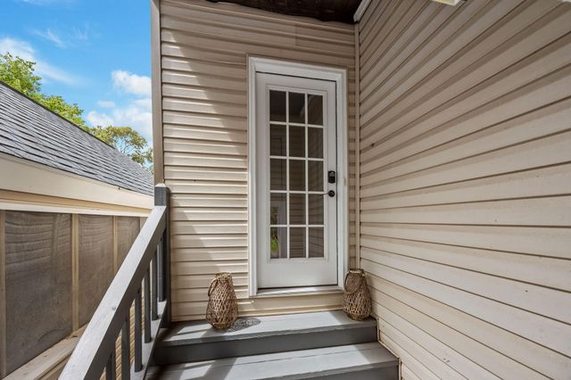 777 Lake Frances Drive, Charleston, SC 29412