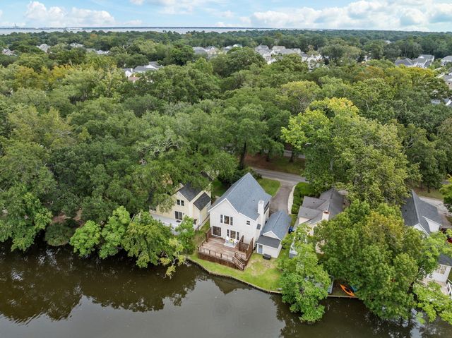 777 Lake Frances Drive, Charleston, SC 29412