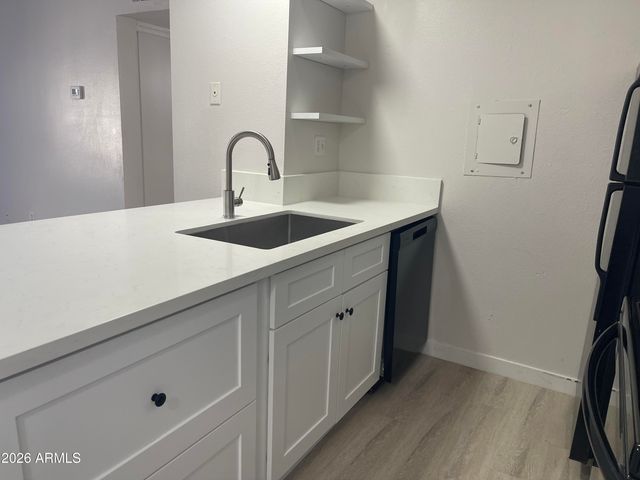 8055 E THOMAS Road A202, Scottsdale, AZ 85251