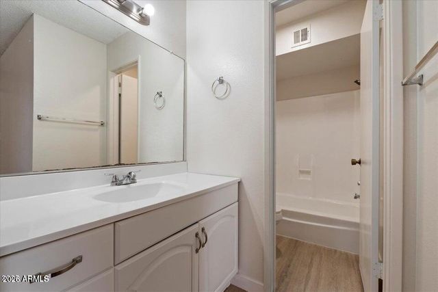 8055 E THOMAS Road A202, Scottsdale, AZ 85251