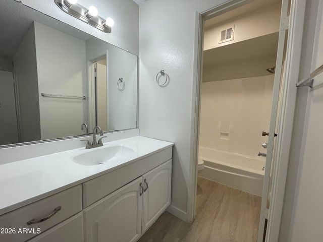 8055 E THOMAS Road A202, Scottsdale, AZ 85251