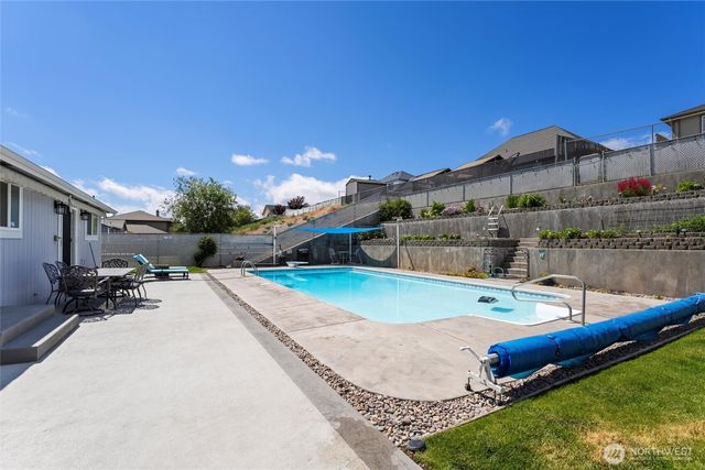 1032 Edgewater Lane, Moses Lake, WA 98837