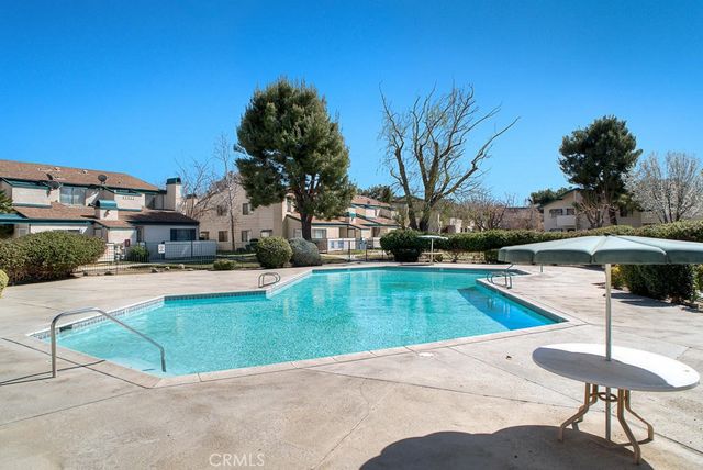44460 15th E 3, Lancaster, CA 93535