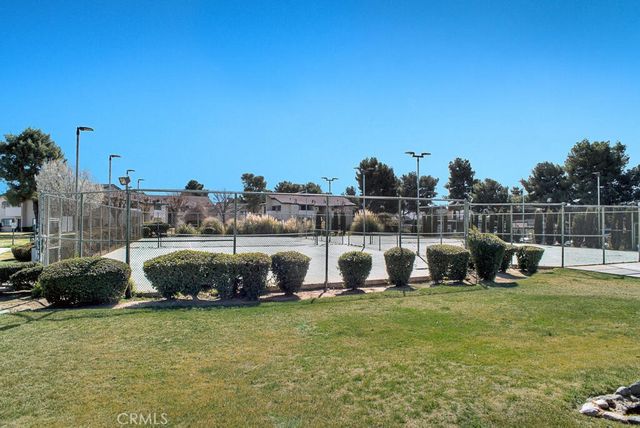 44460 15th E 3, Lancaster, CA 93535