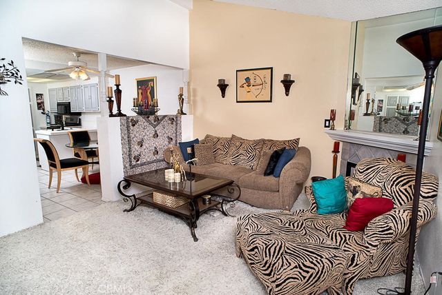 44460 15th E 3, Lancaster, CA 93535