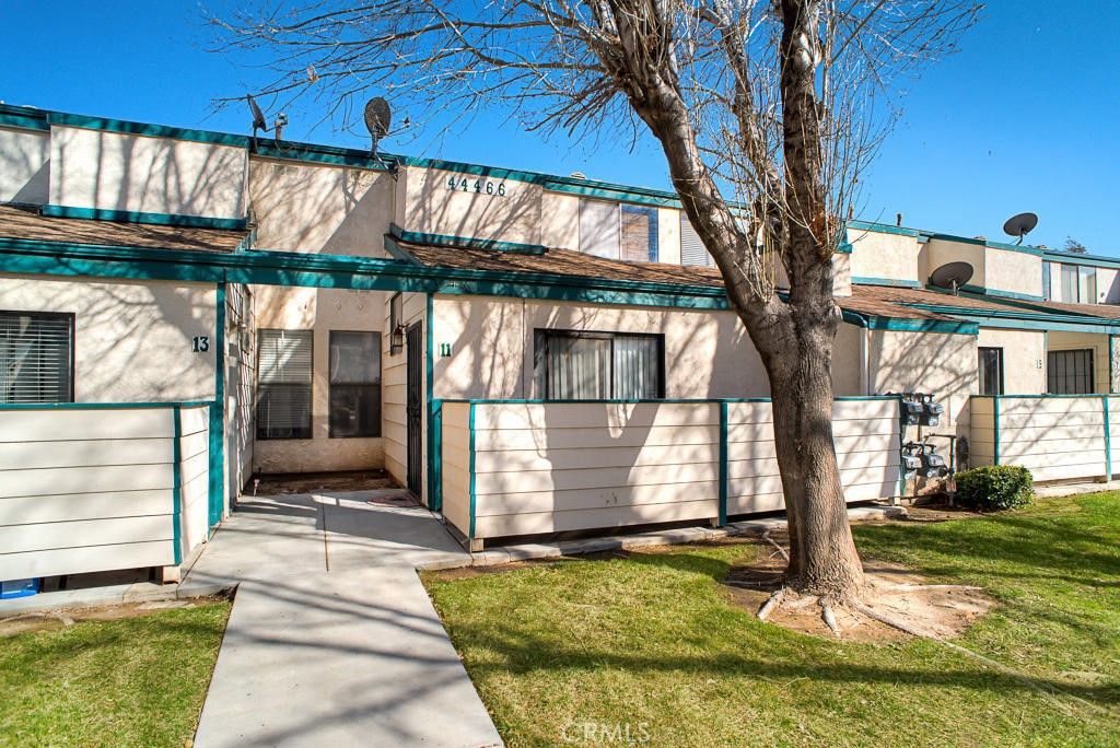 44460 15th E 3, Lancaster, CA 93535