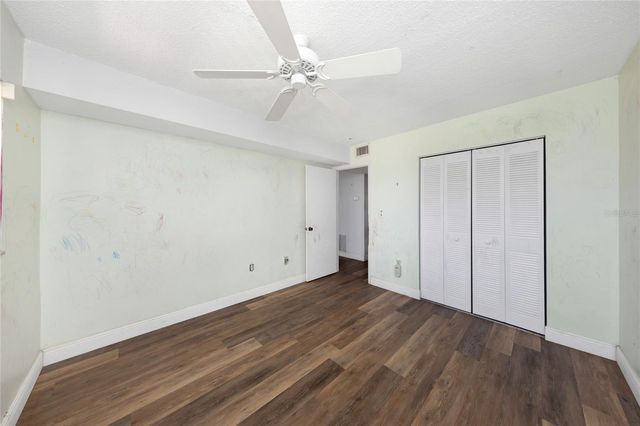 10032 65TH AVENUE N 9, St Petersburg, FL 33708