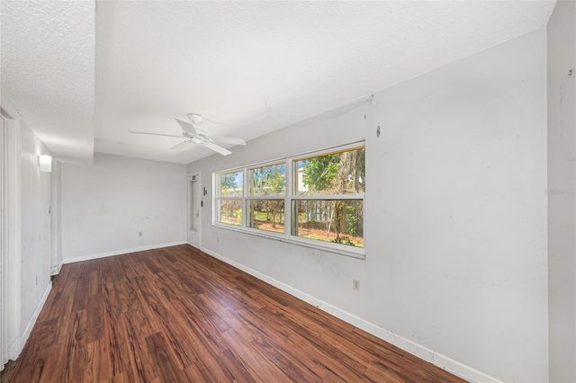 10032 65TH AVENUE N 9, St Petersburg, FL 33708