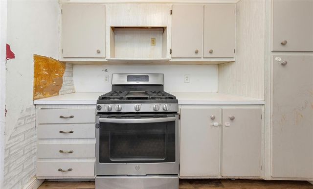 10032 65TH AVENUE N 9, St Petersburg, FL 33708