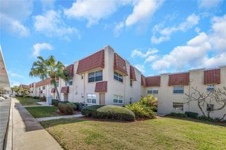 10032 65TH AVENUE N 9, St Petersburg, FL 33708