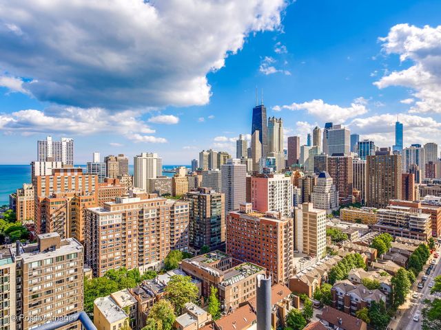 1360 N Sandburg Terrace 1212C, Chicago, IL 60610