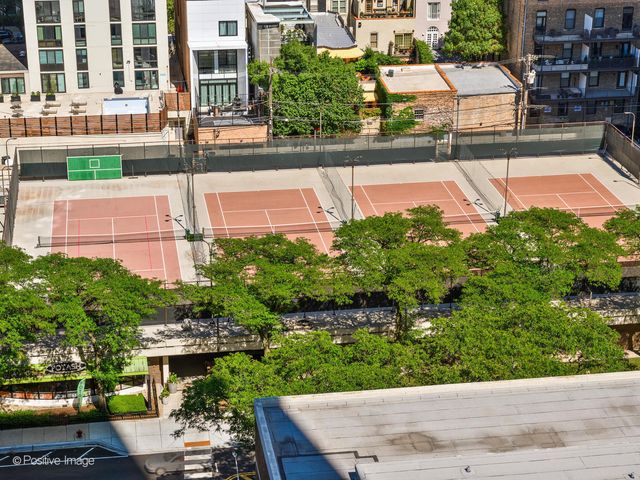 1360 N Sandburg Terrace 1212C, Chicago, IL 60610