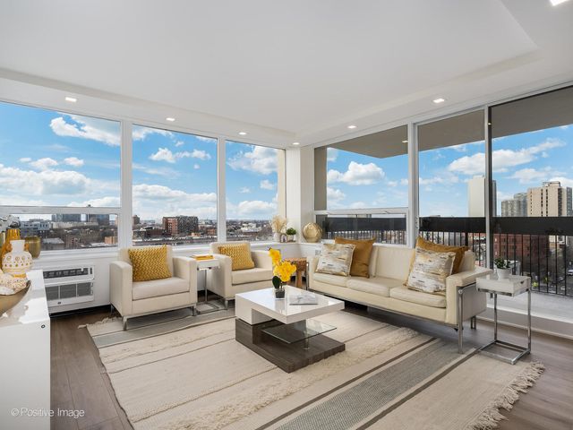 1360 N Sandburg Terrace 1212C, Chicago, IL 60610