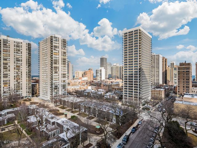 1360 N Sandburg Terrace 1212C, Chicago, IL 60610