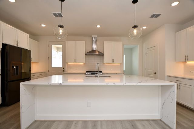 2209 Via Laura Lane, Houston, TX 77051