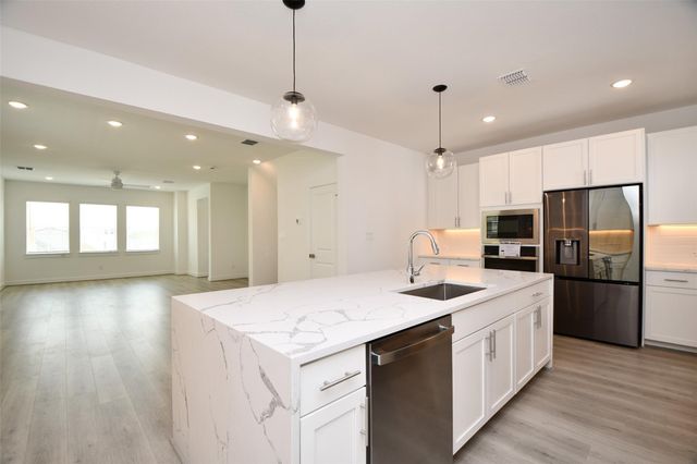 2209 Via Laura Lane, Houston, TX 77051