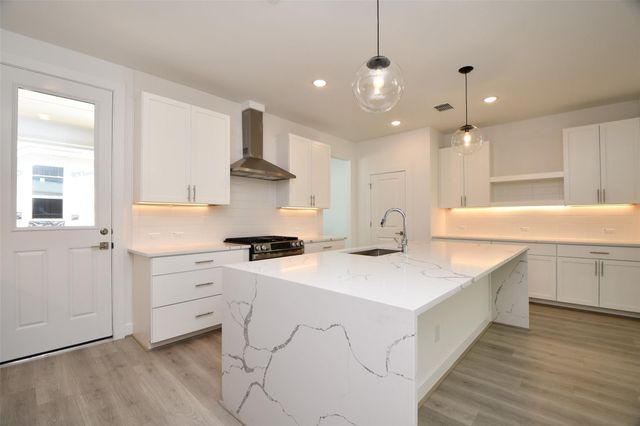 2209 Via Laura Lane, Houston, TX 77051