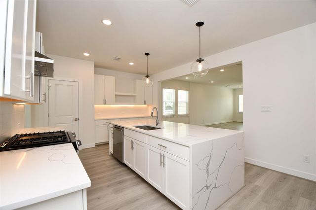 2209 Via Laura Lane, Houston, TX 77051