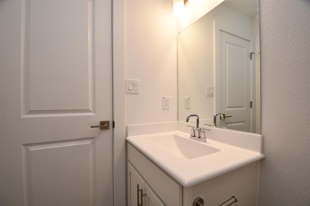 2209 Via Laura Lane, Houston, TX 77051