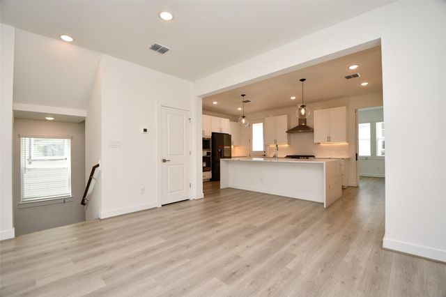 2209 Via Laura Lane, Houston, TX 77051