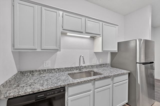 9254 Forest Lane 106, Dallas, TX 75243