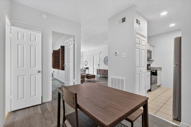 9254 Forest Lane 106, Dallas, TX 75243