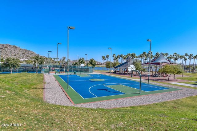 18454 W PORTER Drive 28, Goodyear, AZ 85338