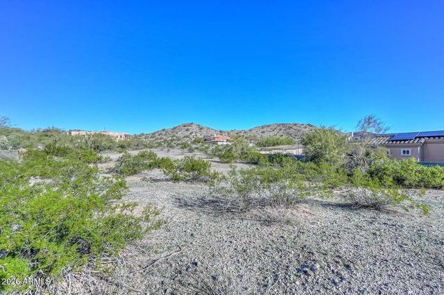 18454 W PORTER Drive 28, Goodyear, AZ 85338