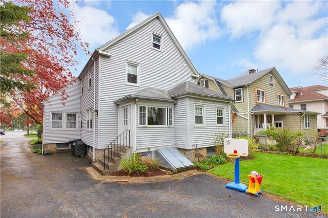 15 Tremont Avenue, Stamford, CT 06906