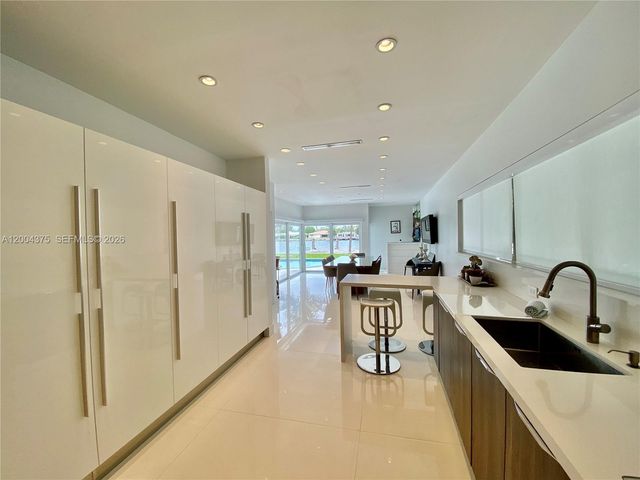 265 N Shore Dr, Miami Beach, FL 33141