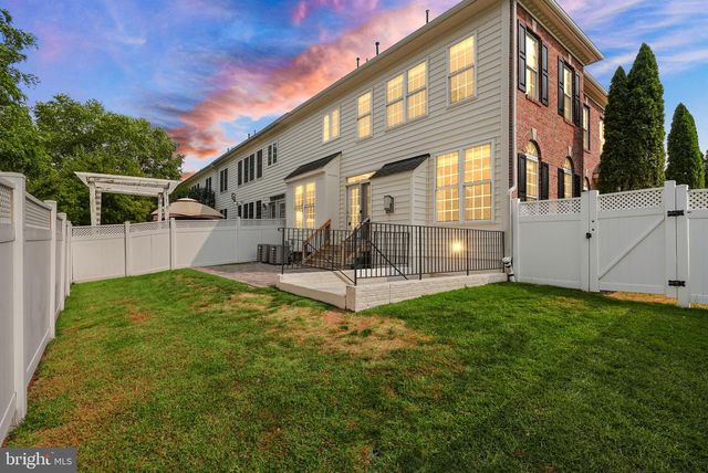 43616 CARRADOC FARM TER, Leesburg, VA 20176