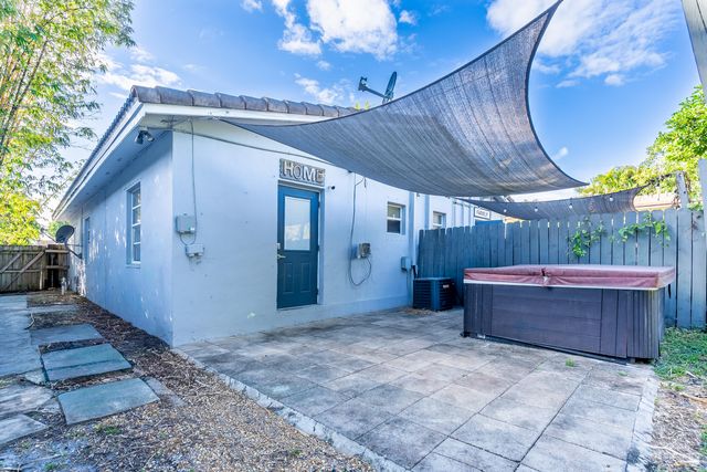 1404 NW 4th Ave Avenue, Fort Lauderdale, FL 33311