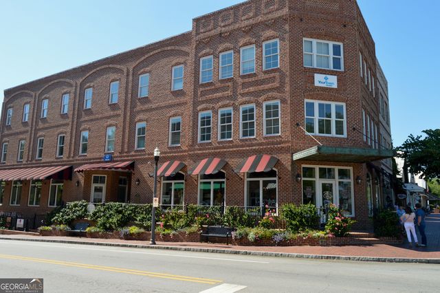 345 Darien Drive, Senoia, GA 30276