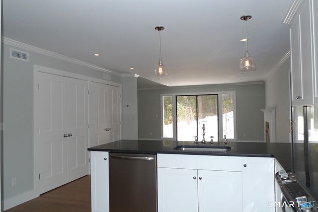 342 Heritage Village B, Southbury, CT 06488