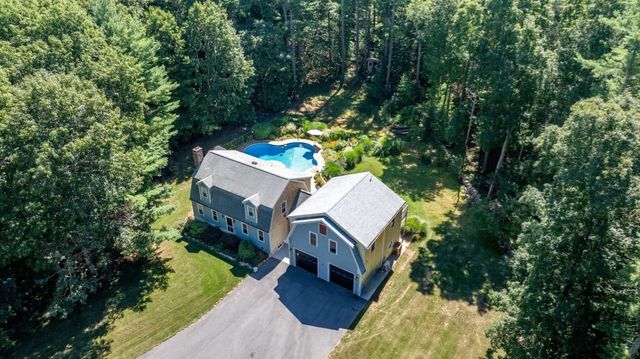 10 Brenrae Dr, Middleboro, MA 02346